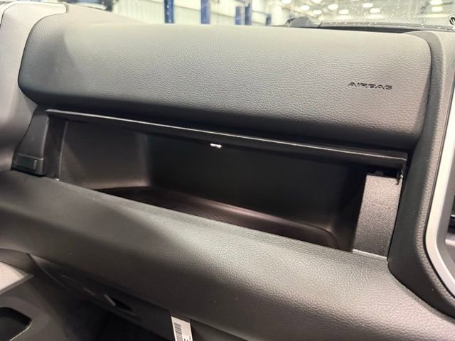 New 2026 RAM 1500 4x4 Crew Cab image 28