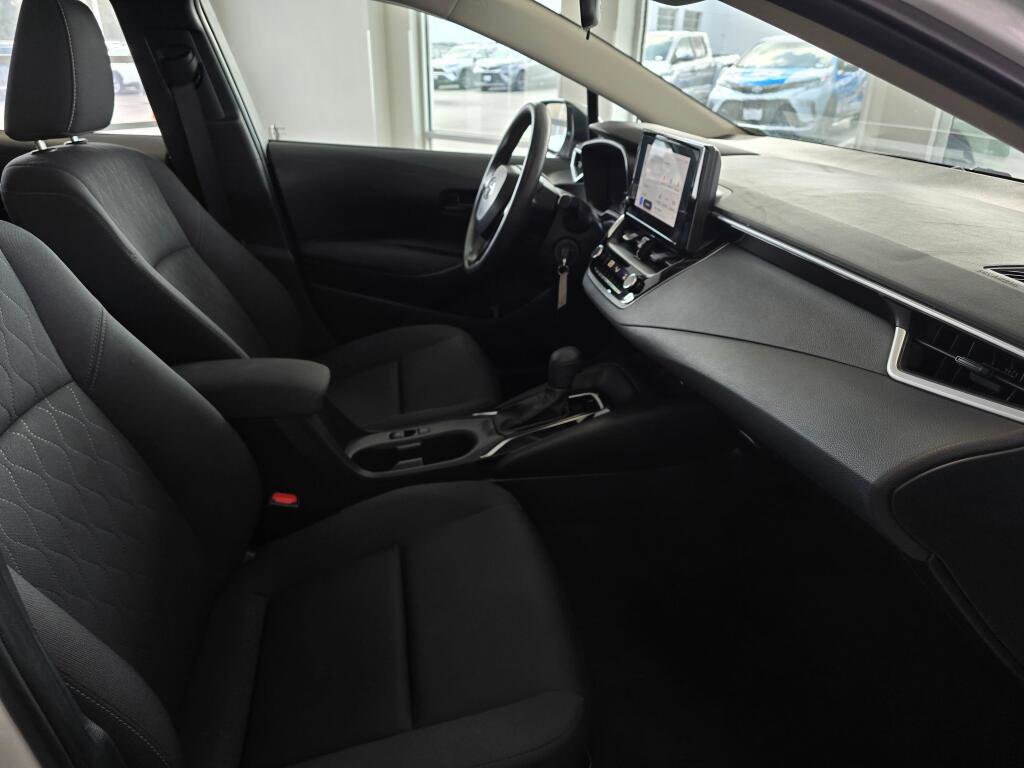 Used 2024 Toyota Corolla LE FWD image 42