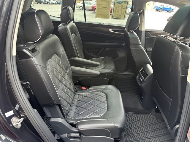 Used 2024 Volkswagen Atlas SEL Premium R-Line image 20