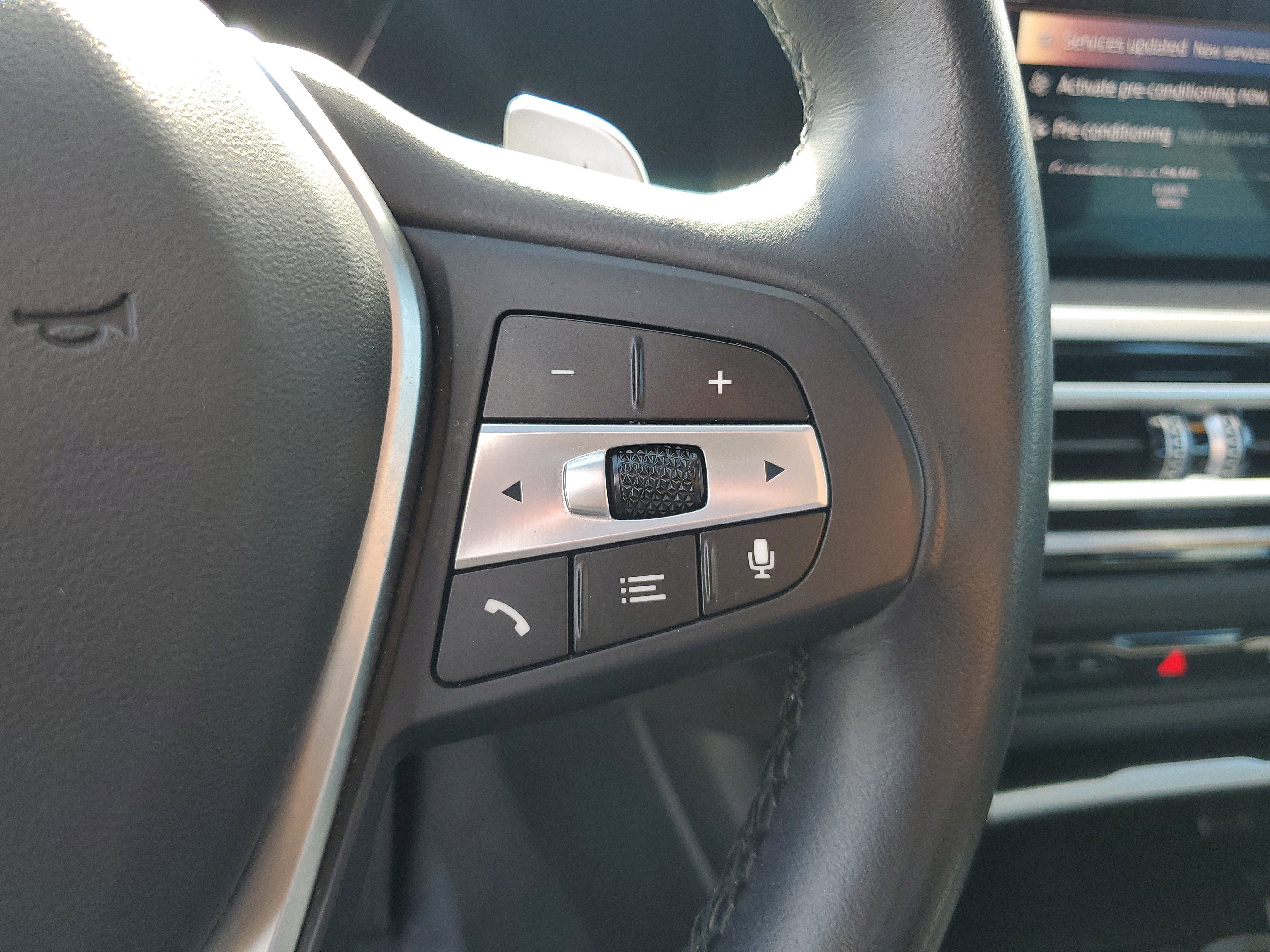 Used 2024 BMW 330i Sedan w/ Convenience Package image 29