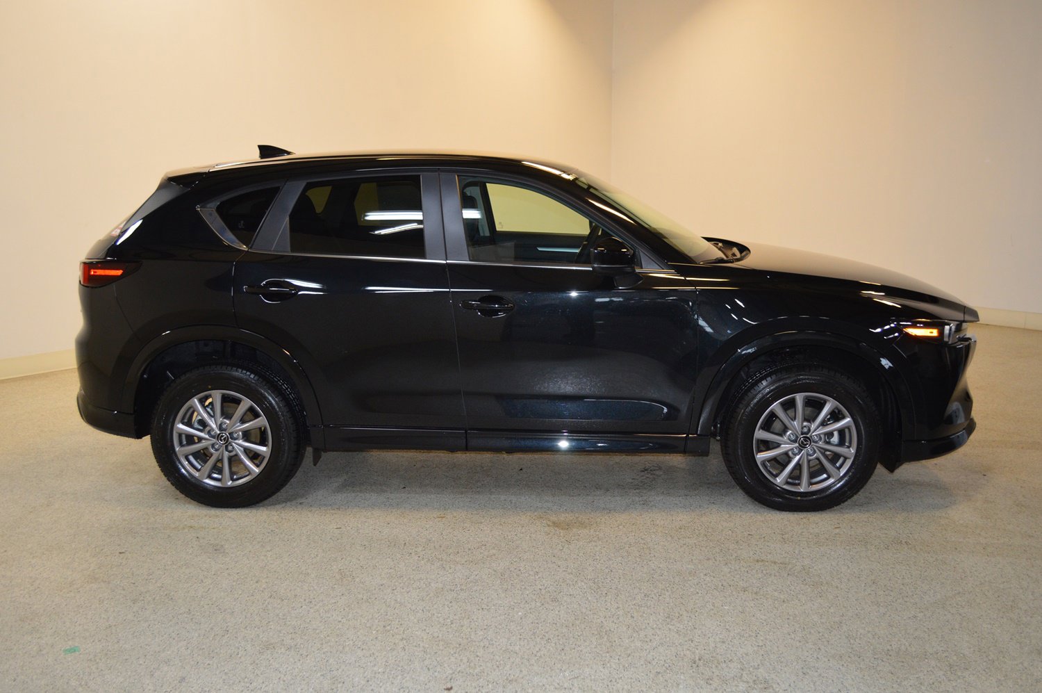 New 2025 MAZDA CX-5 AWD 2.5 S w/ Select Package image 2