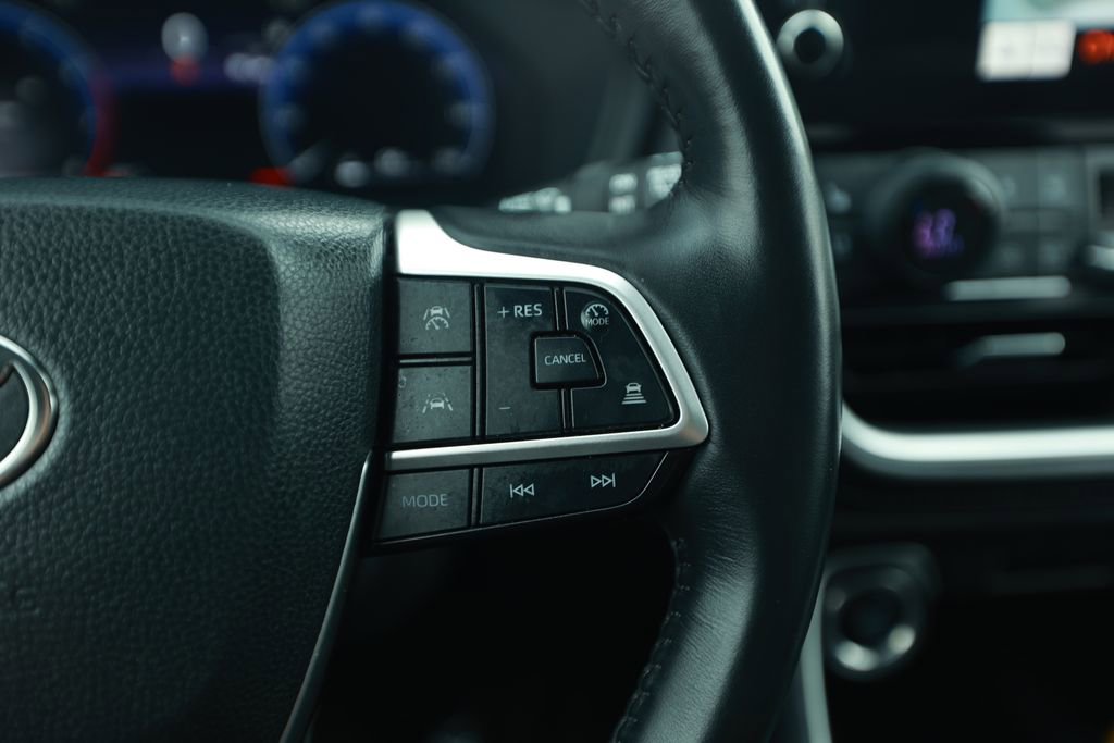 Used 2024 Toyota Grand Highlander Limited image 22