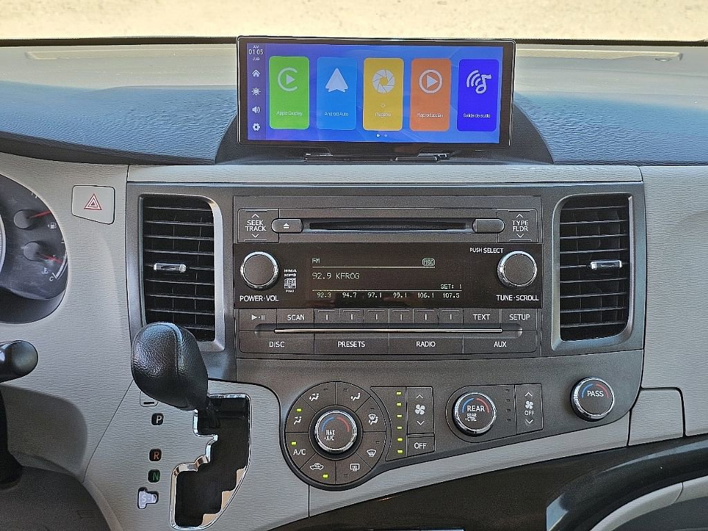 Used 2012 Toyota Sienna LE w/ Preferred Pkg image 30