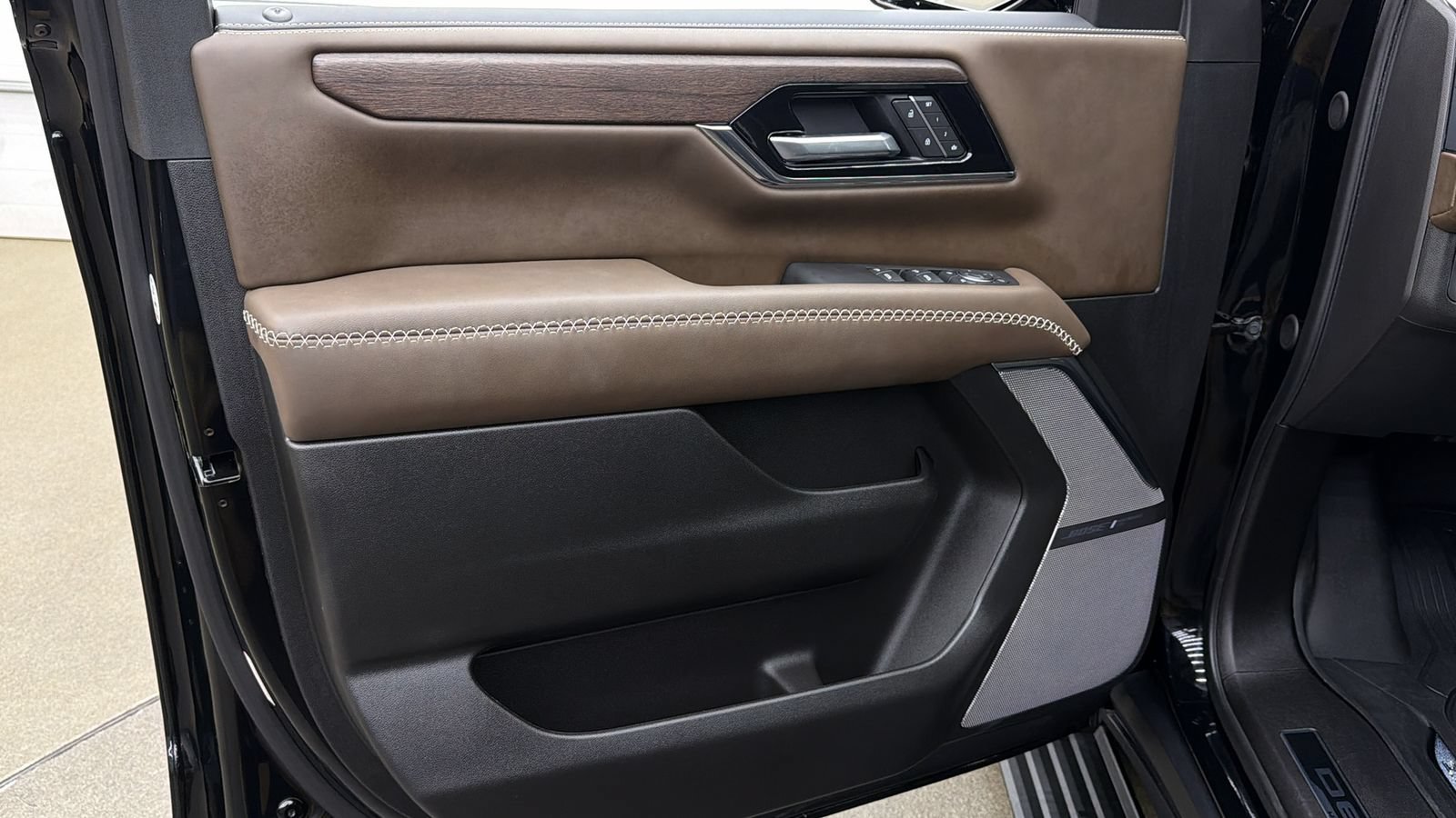 Used 2026 GMC Yukon XL Denali Ultimate w/ LPO, Floor Liner Package AWD/4WD image 20