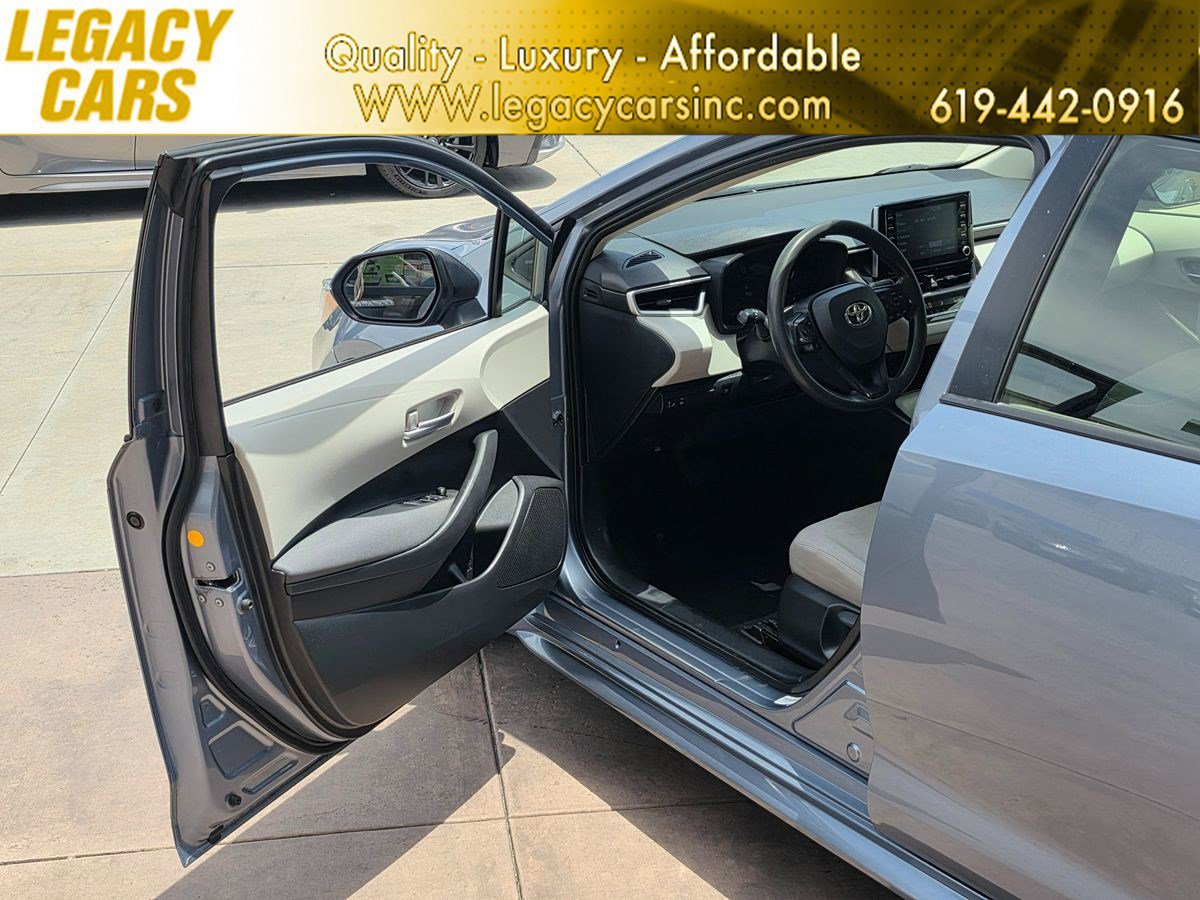 Used 2020 Toyota Corolla LE image 47