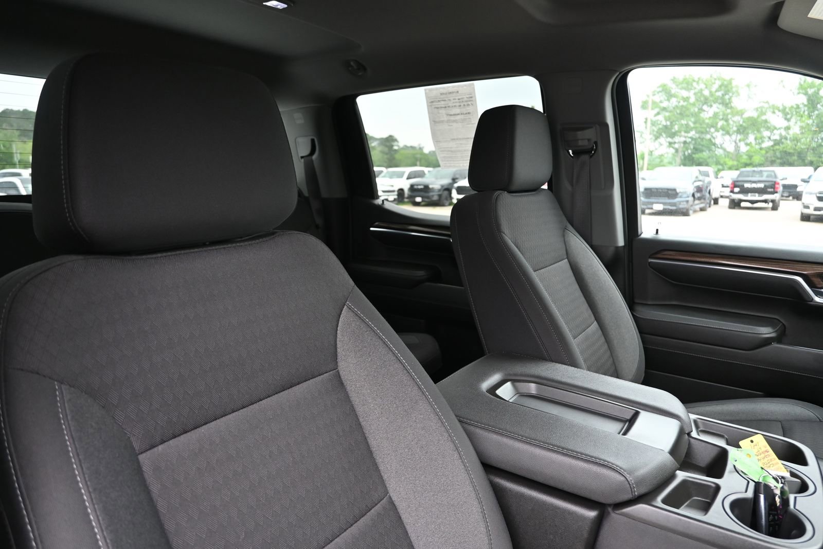 Used 2023 Chevrolet Silverado 1500 LT RWD image 35