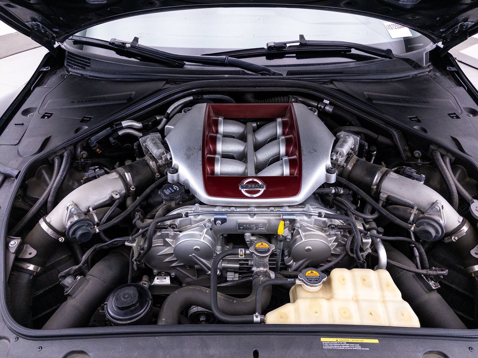 Used 2020 Nissan GT-R Premium w/ Premium Interior Package AWD/4WD image 3