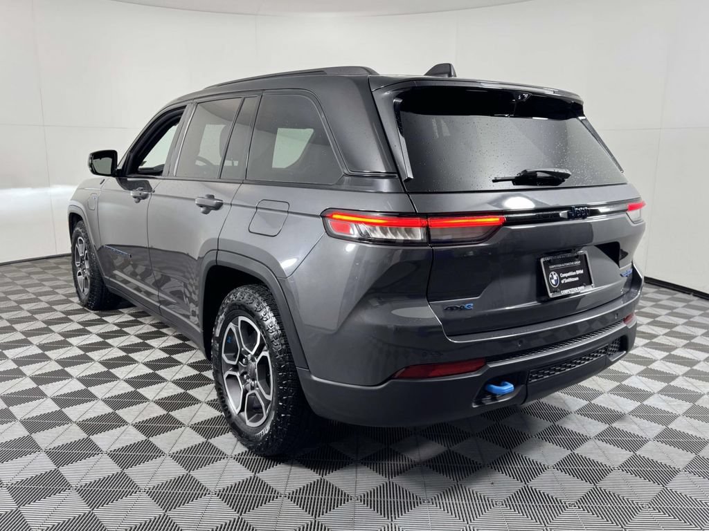 Used 2024 Jeep Grand Cherokee Trailhawk w/ Luxury Tech Group III AWD/4WD image 8