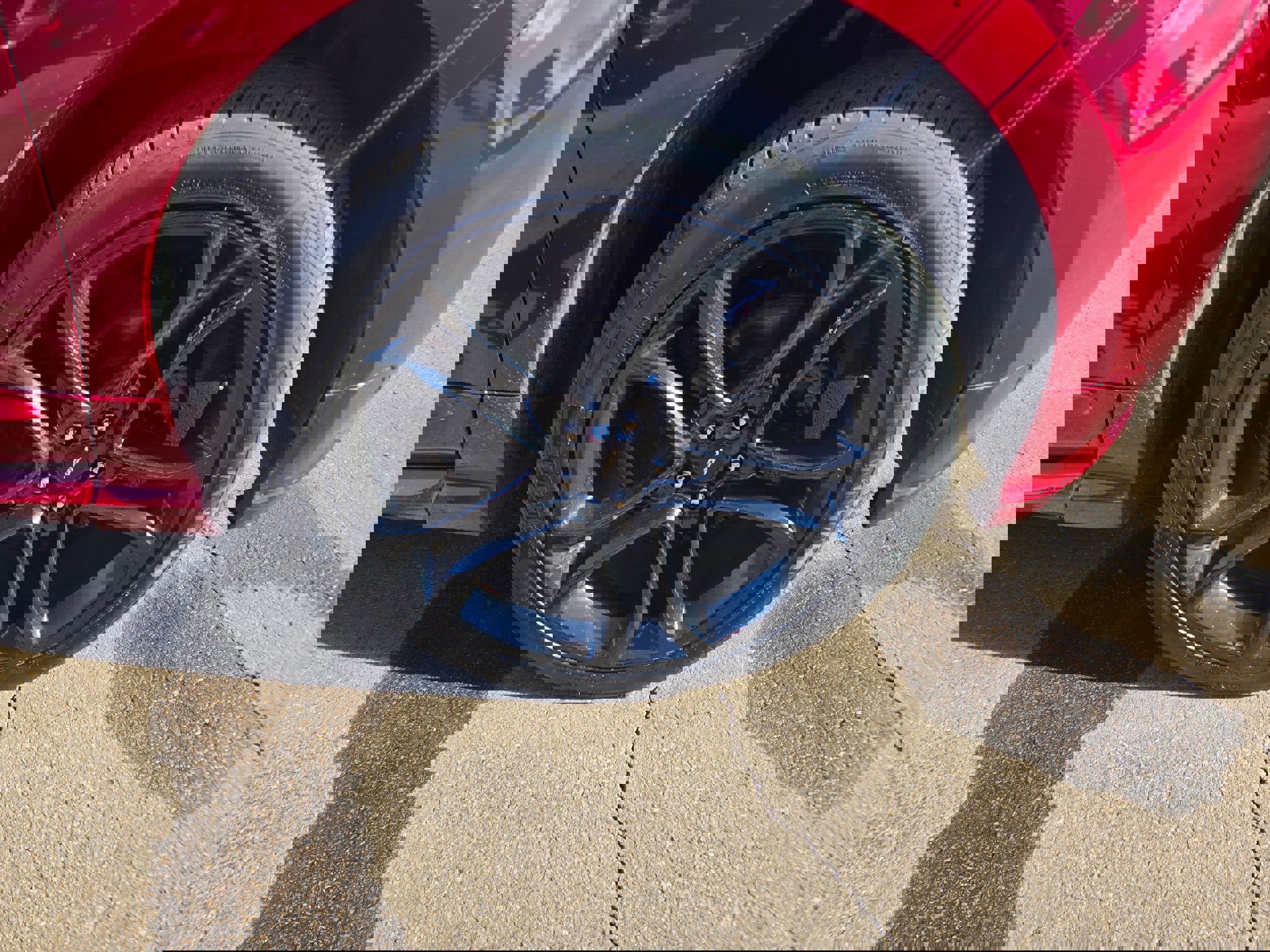 Used 2014 Ford Edge Sport w/ Driver Entry Package AWD/4WD image 2