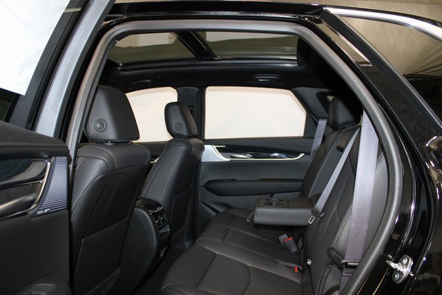 New 2025 Cadillac XT5 Premium Luxury w/ Technology Package image 8