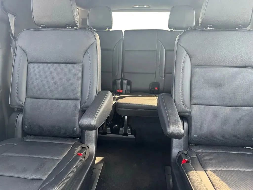 Used 2023 GMC Yukon XL Denali w/ Denali Reserve Package AWD/4WD image 20