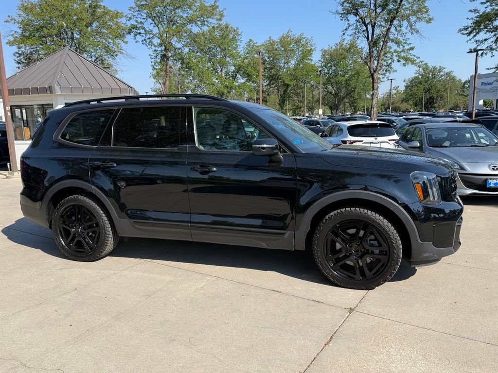 Used 2024 Kia Telluride EX X-Line AWD/4WD image 3