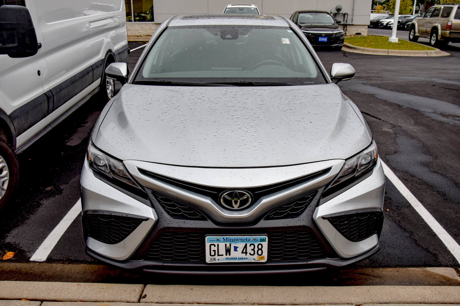 Used 2021 Toyota Camry SE w/ Cold Weather Package FWD image 14