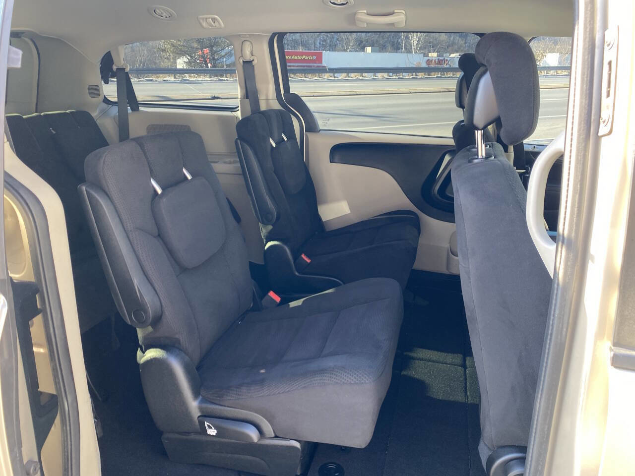 Used 2014 Dodge Grand Caravan SE w/ Quick Order Package 29E SE FWD image 14