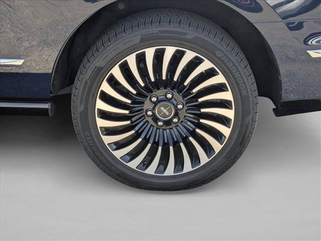 Used 2019 Lincoln Navigator Black Label AWD/4WD image 23