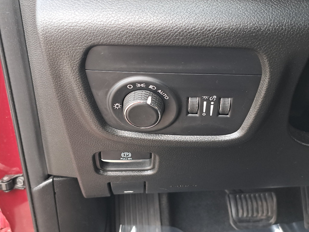 Certified 2023 Jeep Grand Cherokee Altitude AWD/4WD image 27