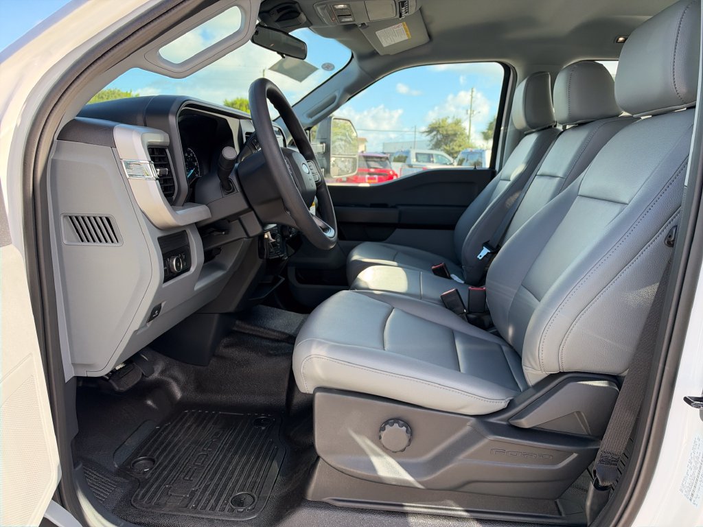 New 2027 Ford F250 XL w/ XL Chrome Package AWD/4WD image 19