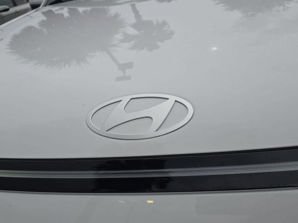 New 2027 Hyundai Kona SE FWD image 11