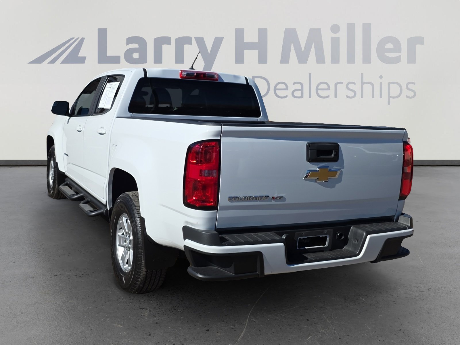 Used 2018 Chevrolet Colorado W/T w/ WT Convenience Package image 3