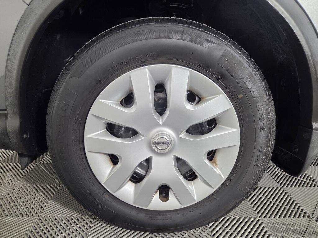 Used 2020 Nissan Rogue Sport S FWD image 7