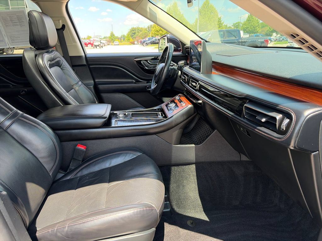 Used 2020 Lincoln Aviator Reserve w/ Equipment Group 201A AWD/4WD image 11