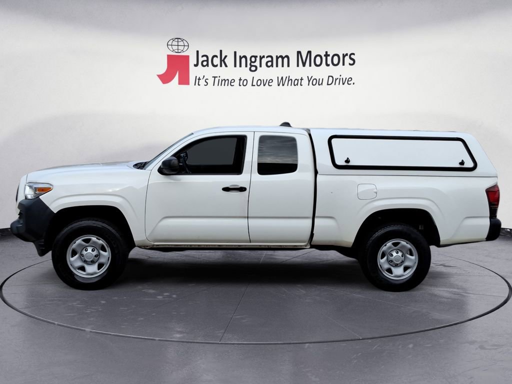 Used 2021 Toyota Tacoma SR RWD image 2