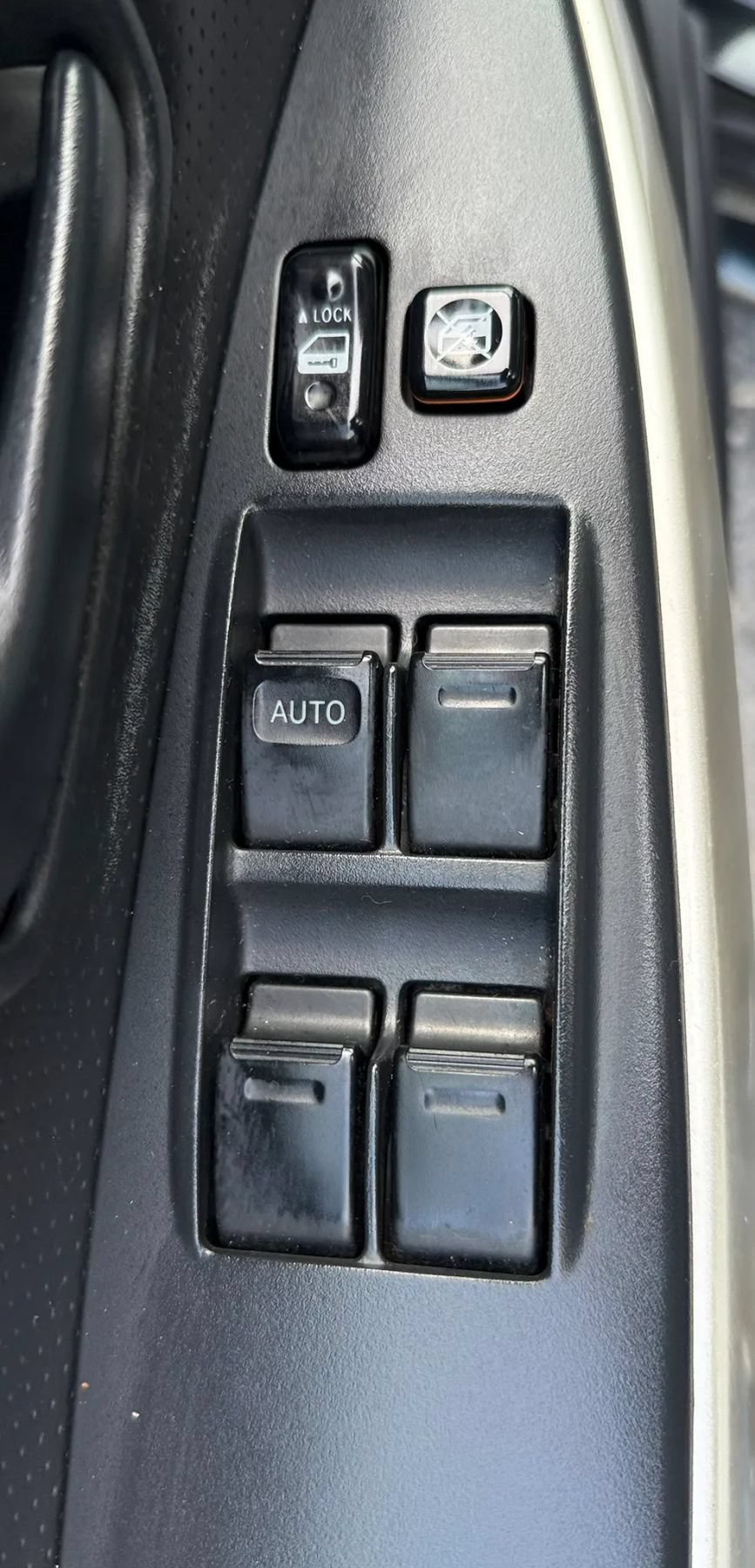 Used 2006 Scion xA FWD image 19