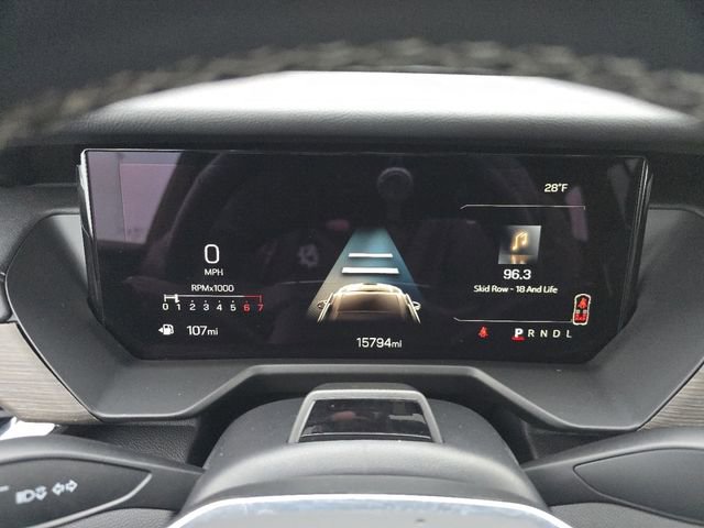 Used 2025 GMC Acadia Denali w/ Super Cruise Package image 29