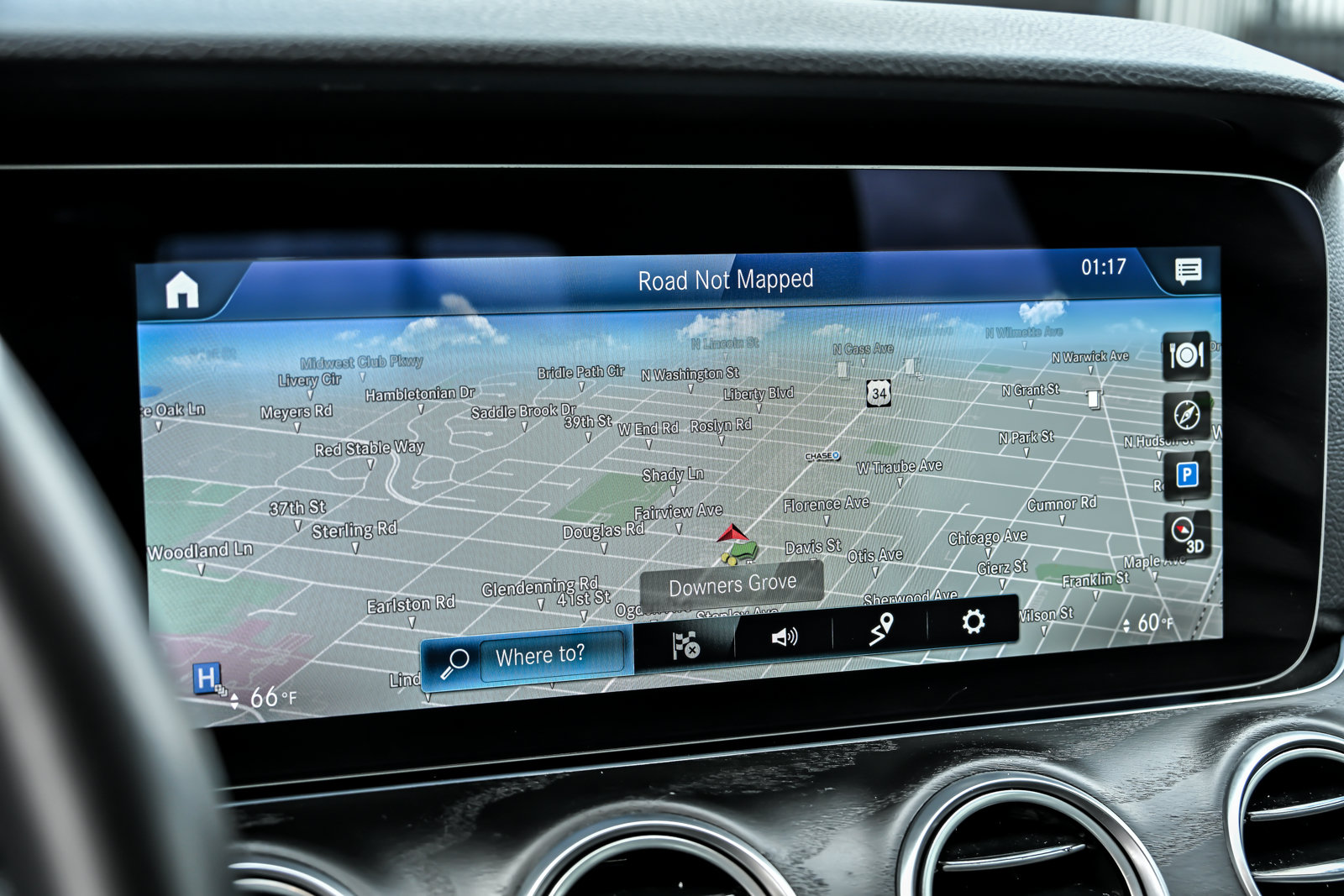 Used 2023 Mercedes-Benz E 350 4MATIC Sedan image 33