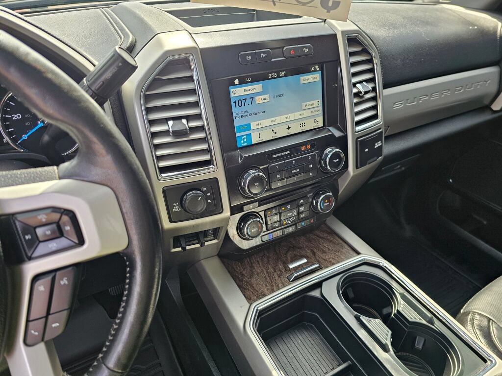 Used 2017 Ford F250 Lariat w/ Lariat Ultimate Package AWD/4WD image 22