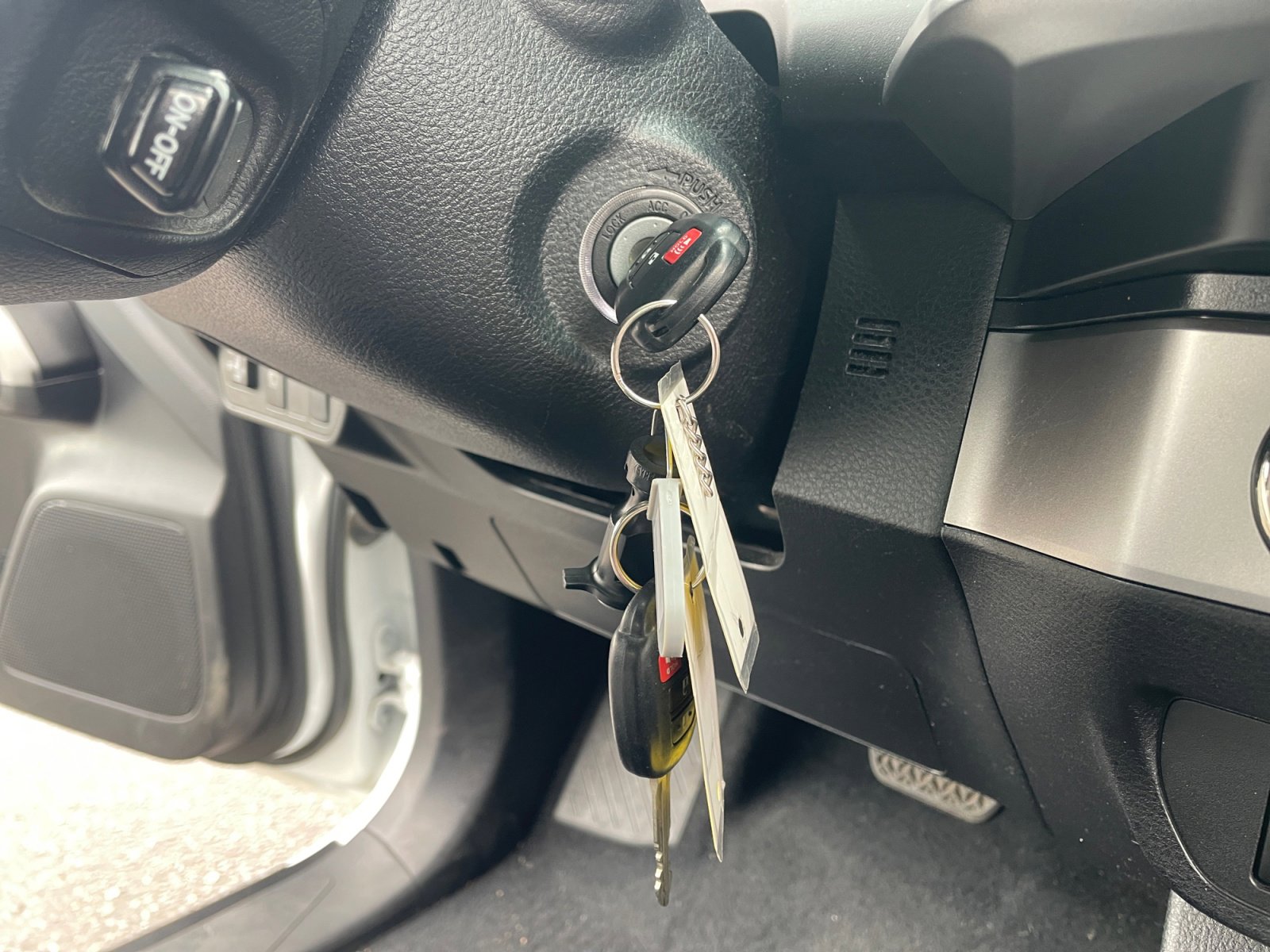 Certified 2022 Toyota Tacoma SR5 w/ Technology Package image 30