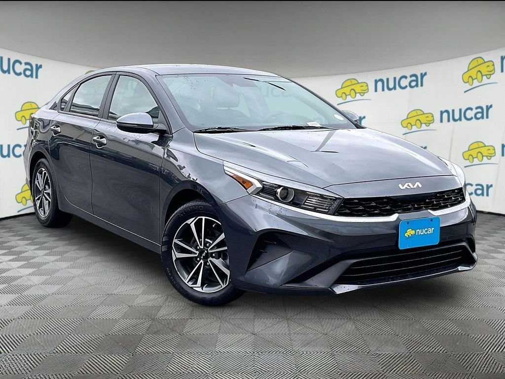 Used 2023 Kia Forte LXS w/ LXS Technology Package FWD image 1