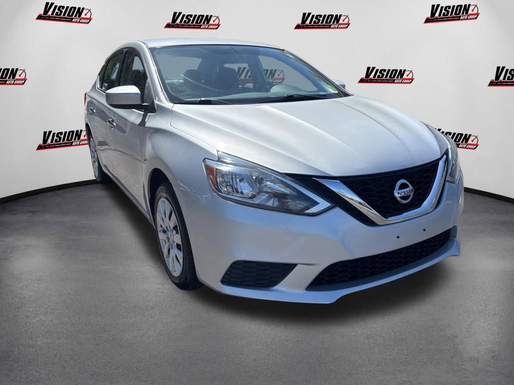 Used 2017 Nissan Sentra SV FWD image 2