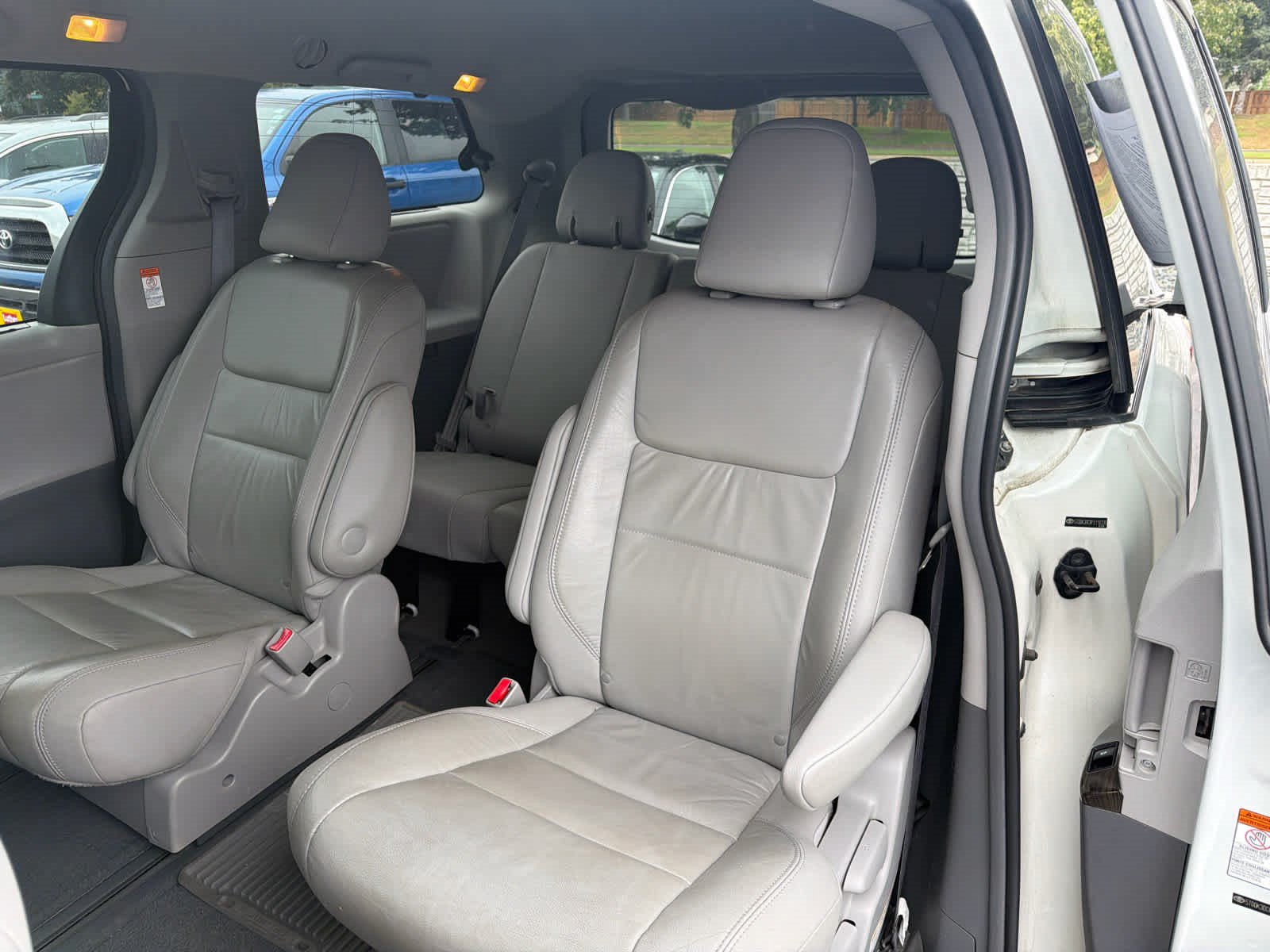 Used 2015 Toyota Sienna XLE Premium AWD/4WD image 20