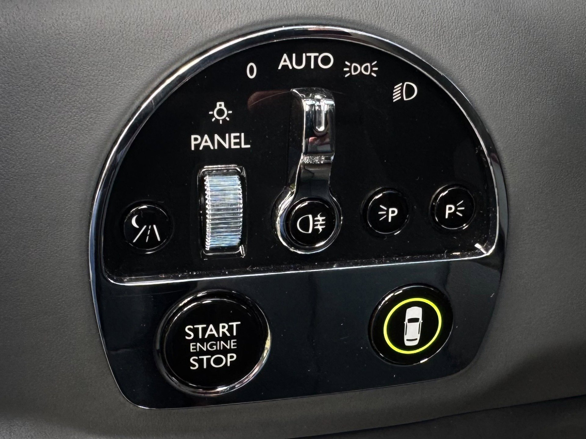 Used 2020 Rolls-Royce Cullinan 335K MSRP!! image 19