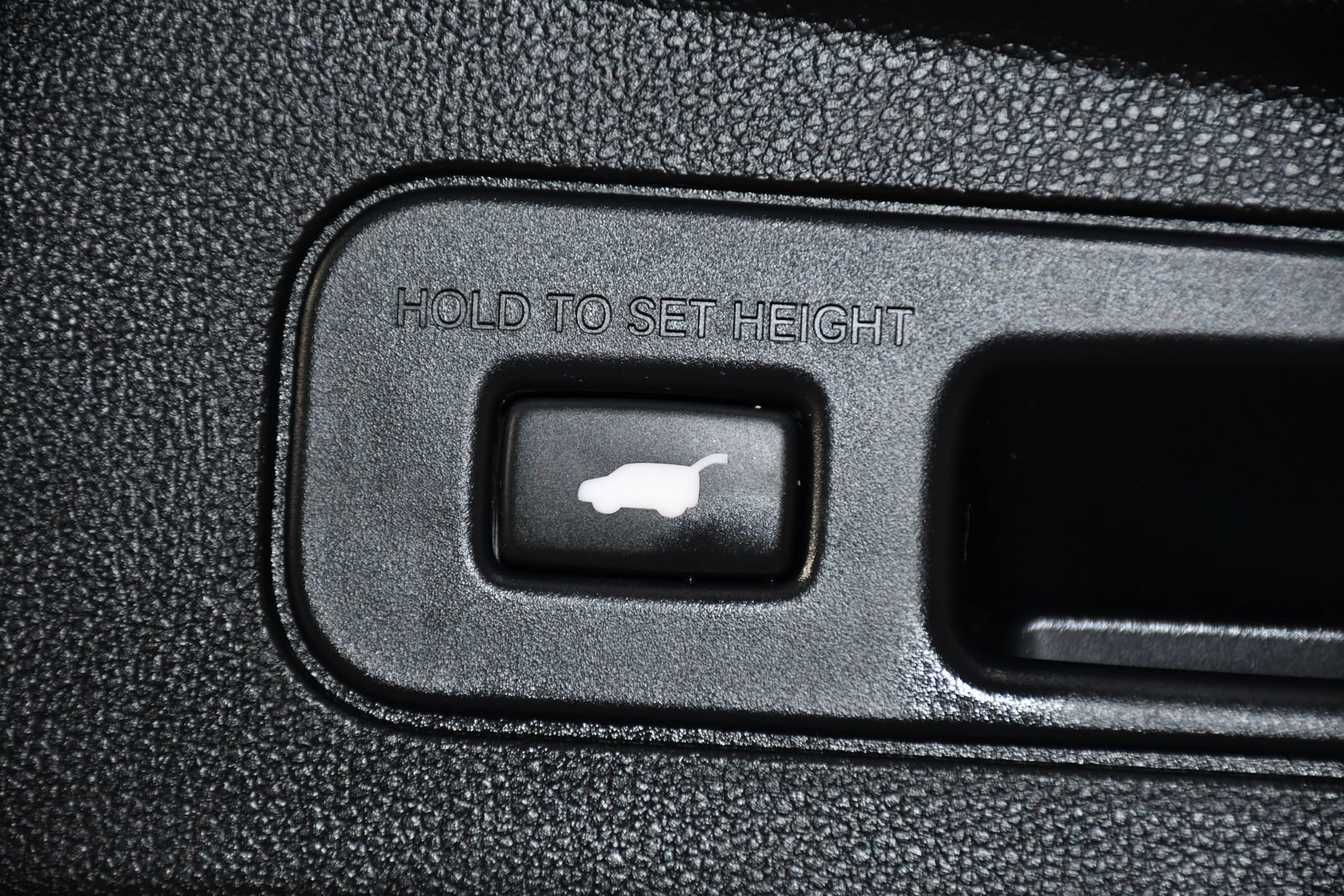 Certified 2025 Acura MDX SH-AWD w/ Technology Package image 52