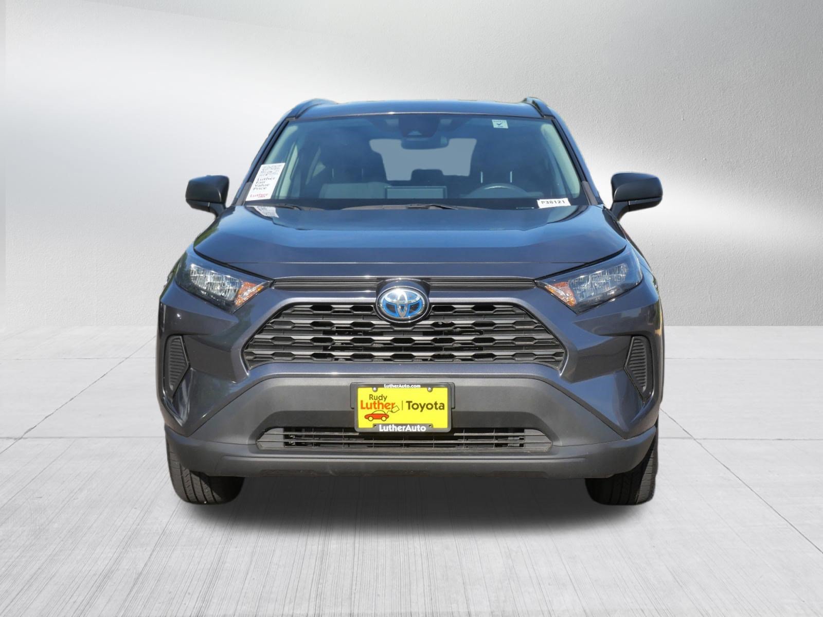 Certified 2022 Toyota RAV4 LE AWD/4WD image 2