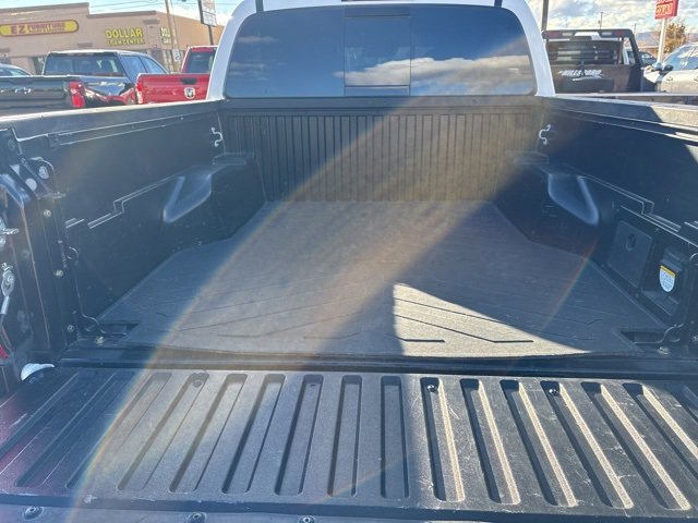 Used 2020 Toyota Tacoma TRD Off-Road image 6