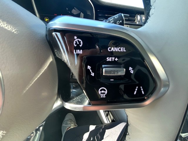 New 2025 Jaguar F-PACE R-Dynamic S image 26