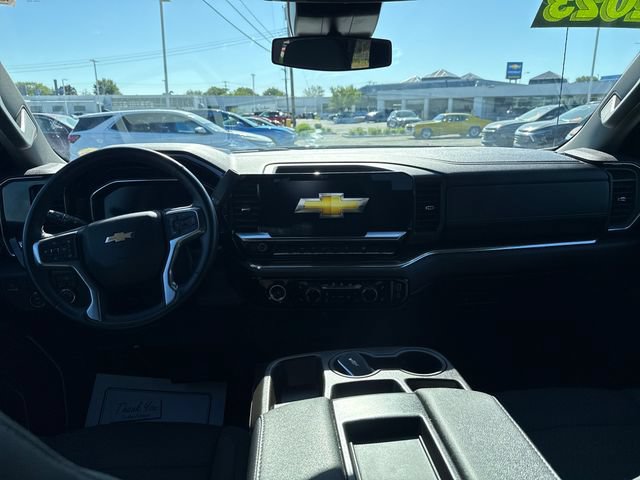 Used 2023 Chevrolet Silverado 1500 LT AWD/4WD image 13