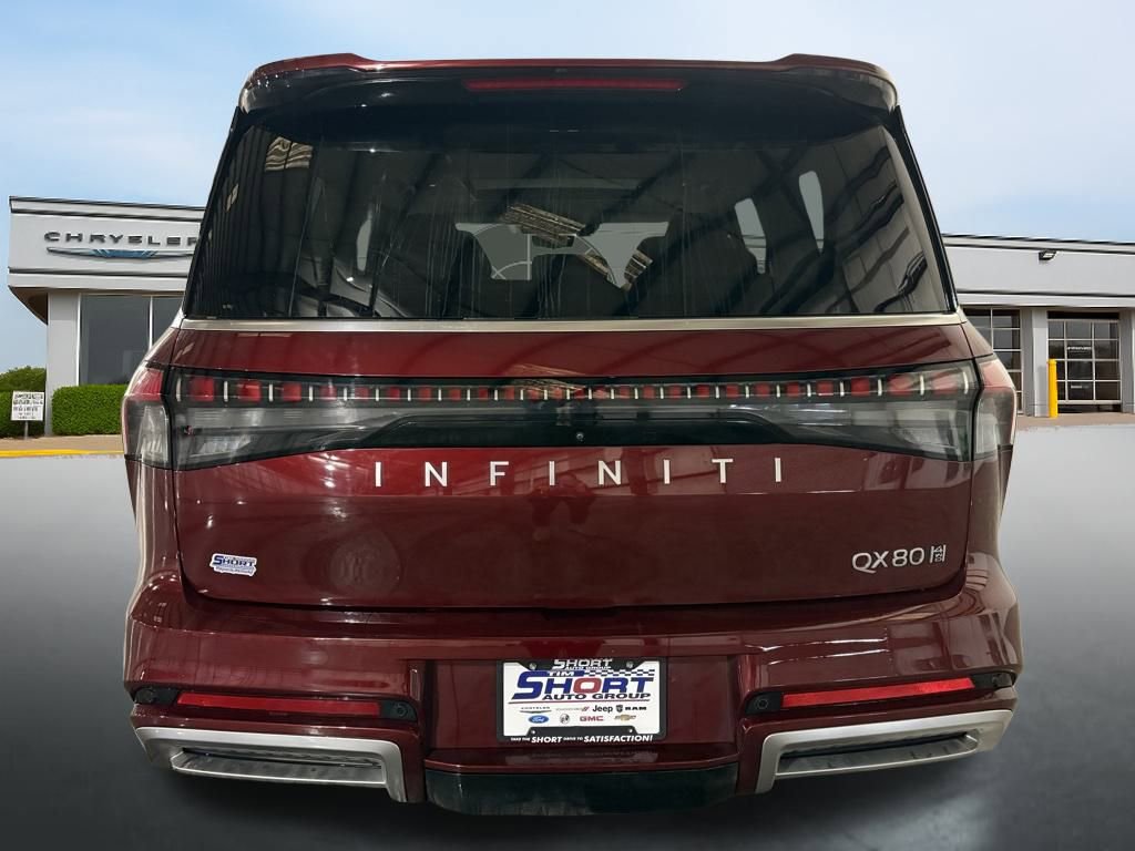 Used 2025 INFINITI QX80 Sensory image 4