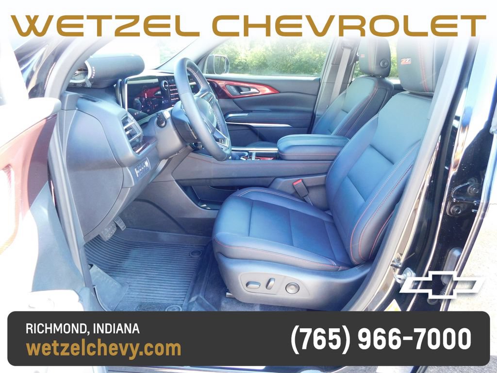 Used 2025 Chevrolet Traverse Z71 w/ Driver Confidence Package AWD/4WD image 12