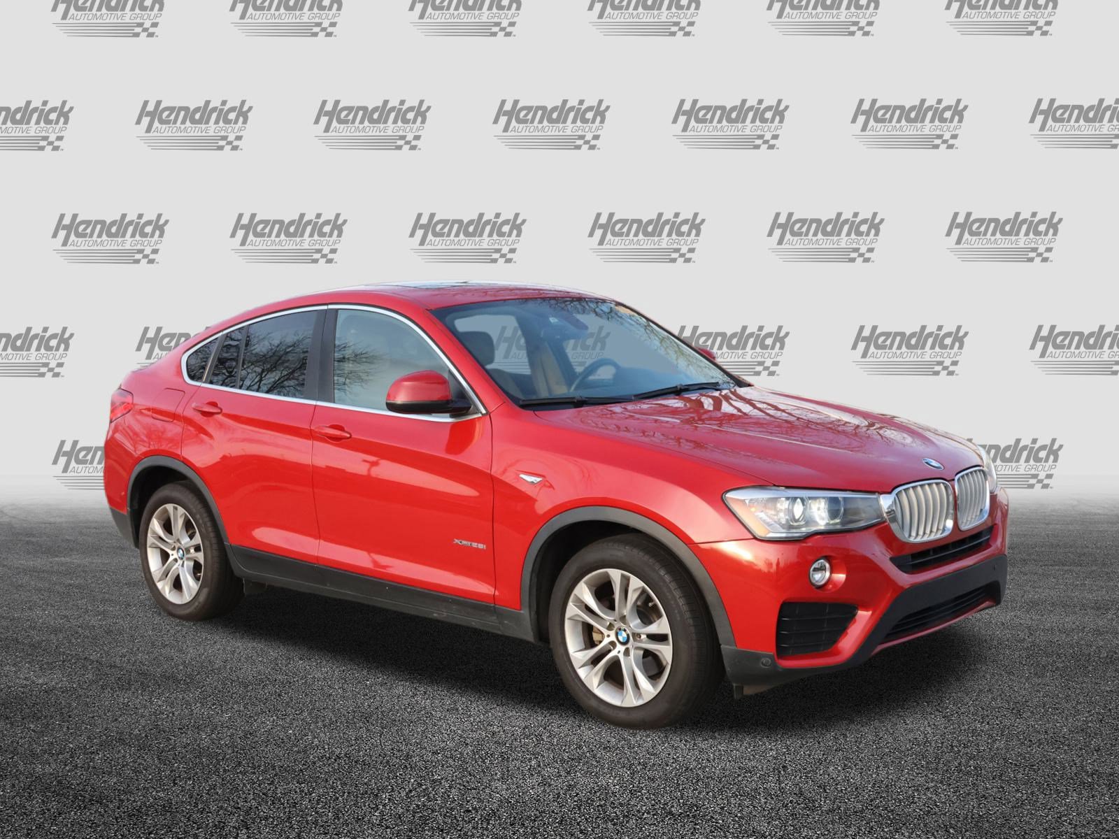Used 2016 BMW X4 xDrive28i image 2