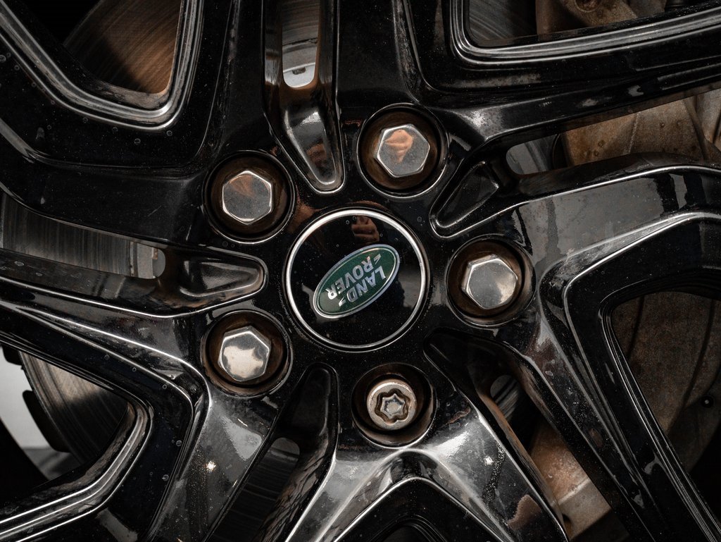 Used 2023 Land Rover Discovery S R-Dynamic image 8