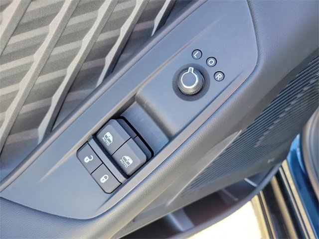 Used 2025 Dodge Charger R/T w/ Sun & Sound Package image 13