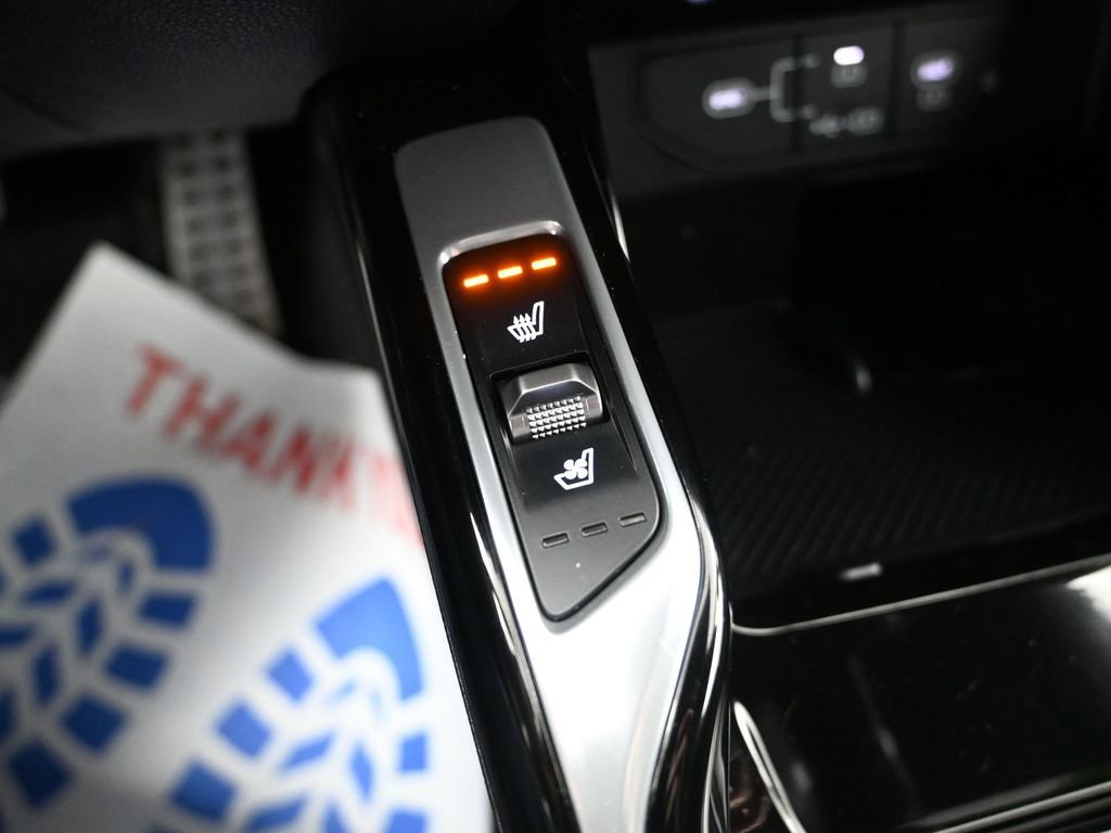 Certified 2026 Kia Sorento SX Prestige AWD/4WD image 24