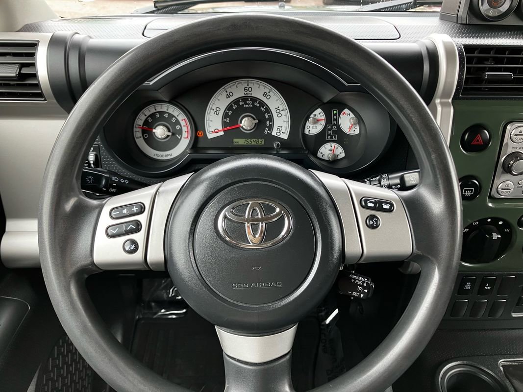 Used 2011 Toyota FJ Cruiser 4WD image 14