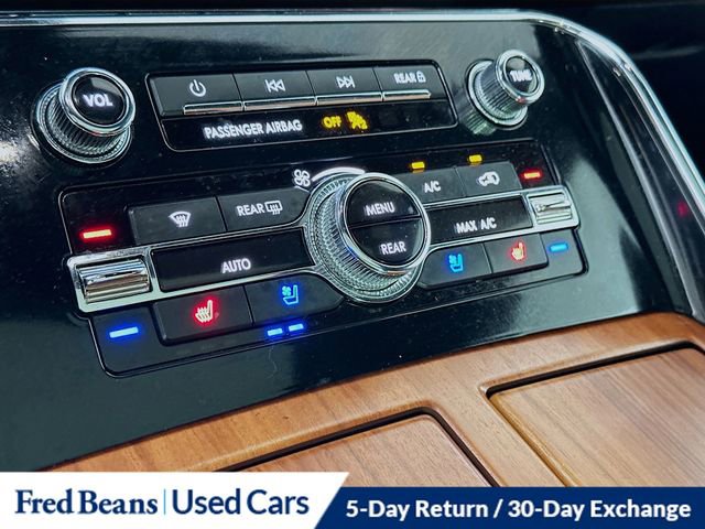 Used 2019 Lincoln Navigator L Reserve AWD/4WD image 17