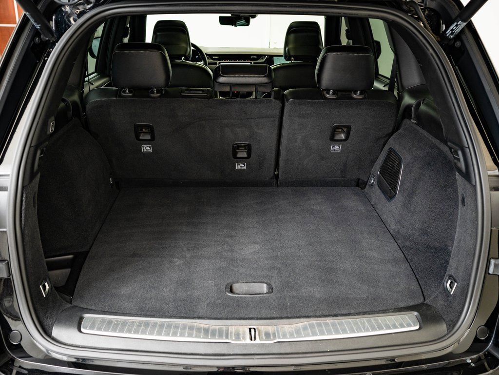 Used 2023 Jeep Grand Cherokee Overland w/ Adv Protech Group III image 18