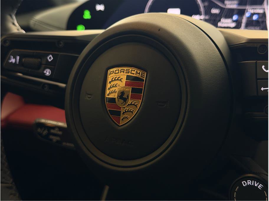 Used 2020 Porsche Taycan AWD/4WD image 22